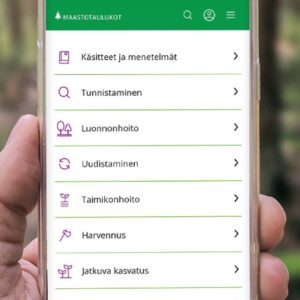 Maastotaulukot-sovellus puhelimessa henkilön kädessä