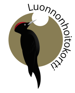 Luonnonhoitokortti-logo, jossa tikka ja Luonnonhoitokortti-teksti